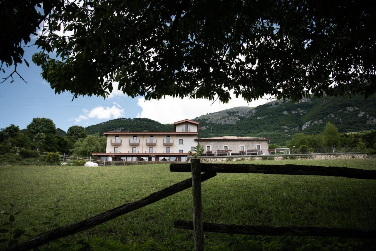 Hotel La Poiana à Barrea Extérieur photo